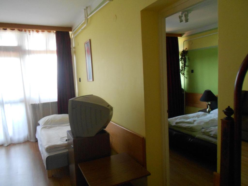 Budai Sport Hotel 布达佩斯 客房 照片